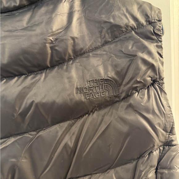 The North Face Gray Puffer Vest - Picture 6 of 6